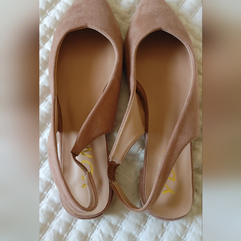 Womens Tan Sling Back Size 11* YDN Shoes